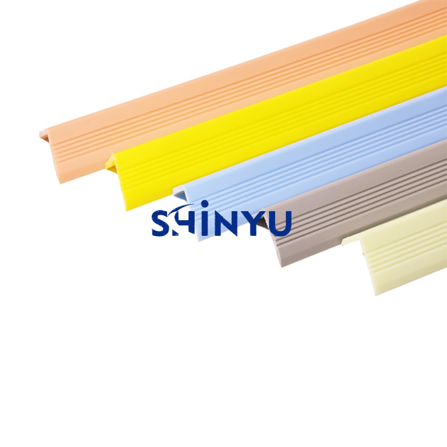 Защитный уголок из ПВХ Shinyu Plastic