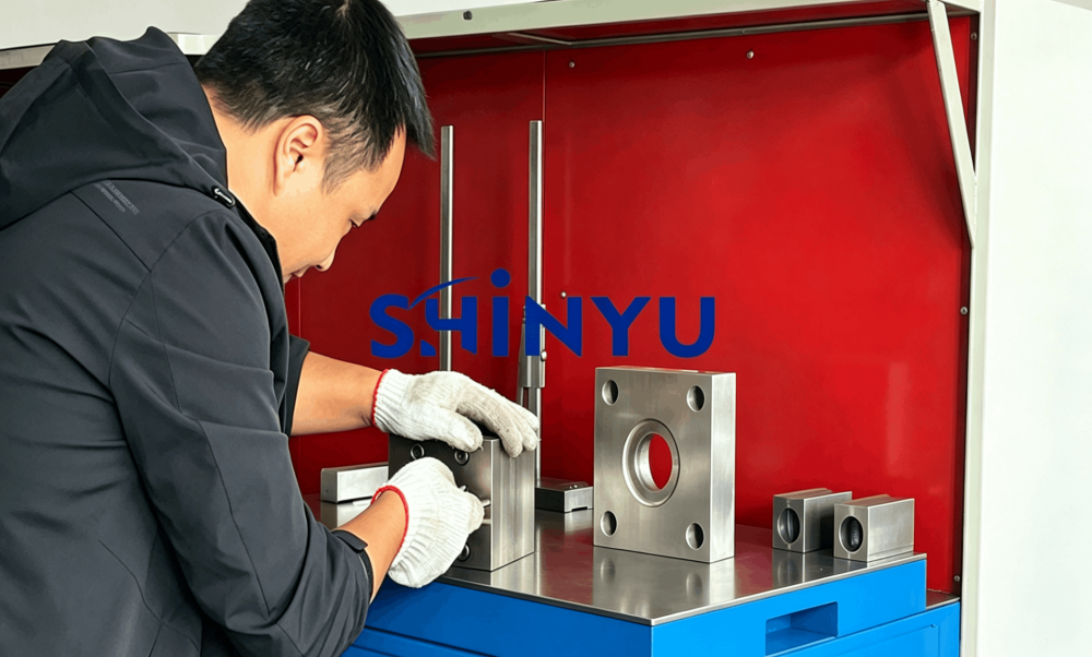 Контроль пресс-форм Shinyu Plastic Products Co., Ltd.